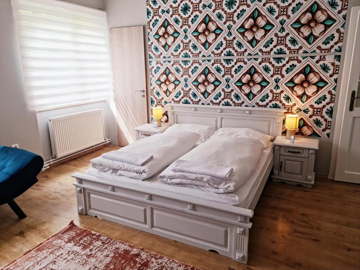 Huerrem Apartman エゲル エクステリア 写真